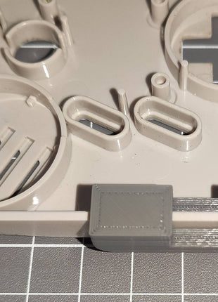 Game Boy DMG: USB-C Cutting tool