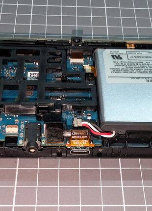 Sony PS Vita Slim: USB-C Mod